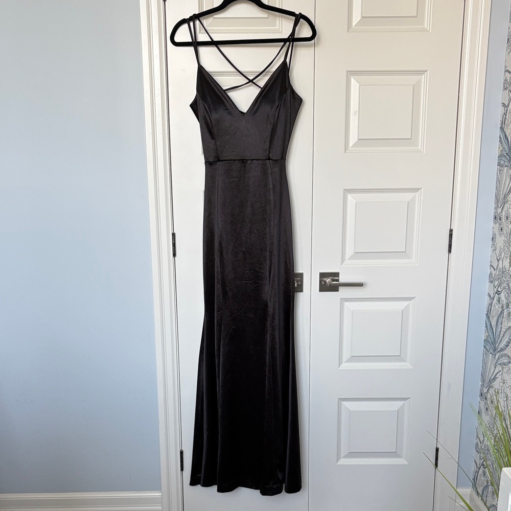 Sleek Black Maxi Dress with Strappy Back